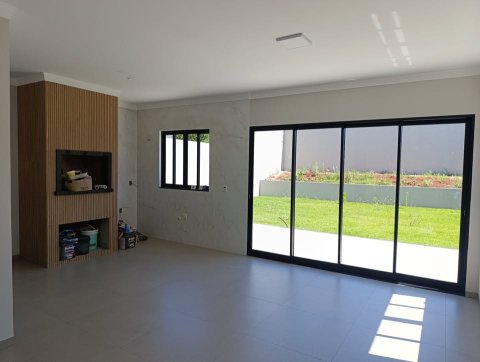 Casa Maravilhosa 170 m² - Lot. Andorinha