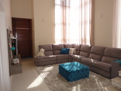 Sobrado Alto Padrão 272 m² - Lot. Maioli