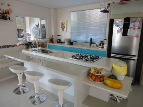 Sobrado Alto Padrão 272 m² - Lot. Maioli