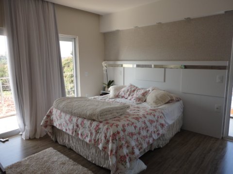Sobrado Alto Padrão 272 m² - Lot. Maioli