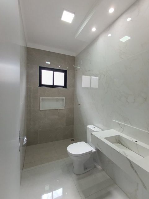 Casa Maravilhosa 170 m² - Lot. Andorinha