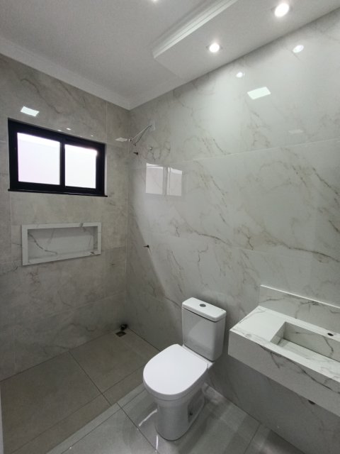 Casa Maravilhosa 170 m² - Lot. Andorinha