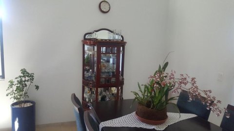 Sobrado Amplo 251 m² - Lot. Aliança