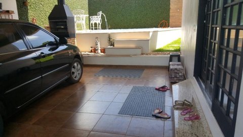 Sobrado Amplo 251 m² - Lot. Aliança