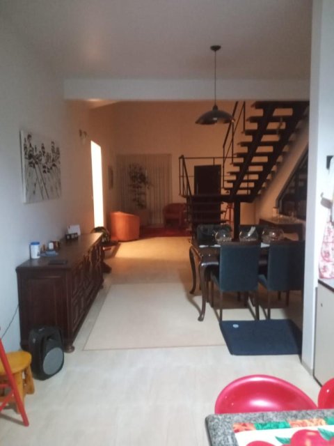 Sobrado Amplo 251 m² - Lot. Aliança