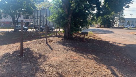 ALUGA-SE Terreno 600 m² - Ana Neusa