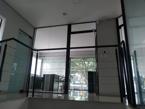 ALUGA-SE SALA COMERCIAL COWORKING - 12 m²