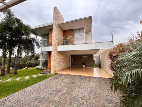Sobrado Alto Padrão 272 m² - Lot. Maioli