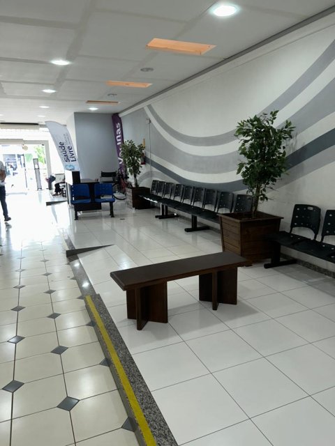 ALUGA-SE Sala Comercial 60 m² - Centro - Anexa a Uniclínicas