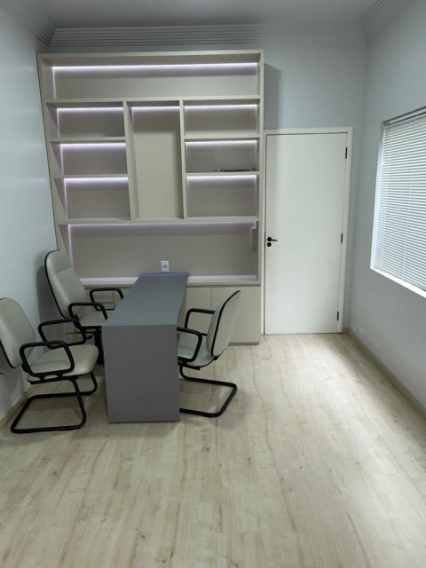 ALUGA-SE Sala Comercial 60 m² - Centro - Anexa a Uniclínicas