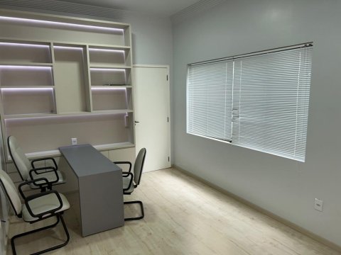 ALUGA-SE Sala Comercial 60 m² - Centro - Anexa a Uniclínicas