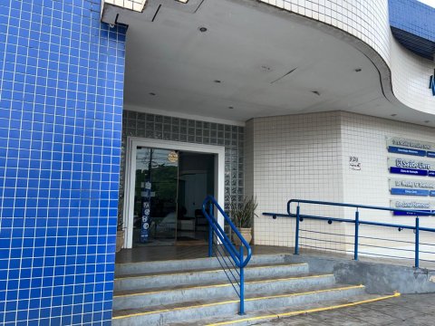 ALUGA-SE Sala Comercial 60 m² - Centro - Anexa a Uniclínicas