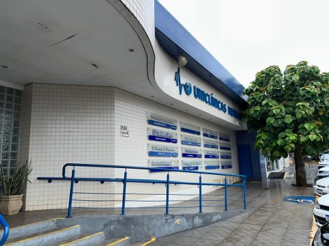 ALUGA-SE Sala Comercial 60 m² - Centro - Anexa a Uniclínicas