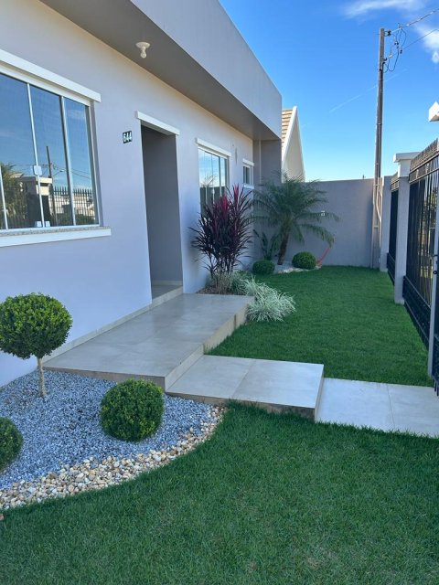 Casa de Esquina 114 m² - Lot. Andorinhas
