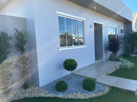 Casa de Esquina 114 m² - Lot. Andorinhas