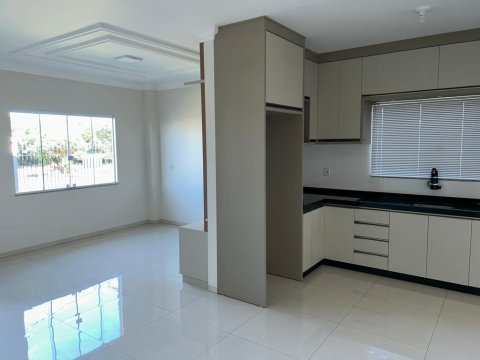 Casa de Esquina 114 m² - Lot. Andorinhas