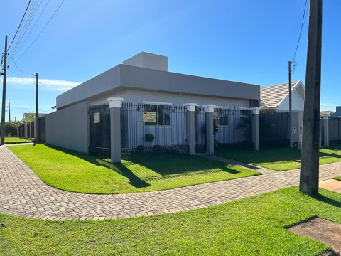 Casa de Esquina 114 m² - Lot. Andorinhas