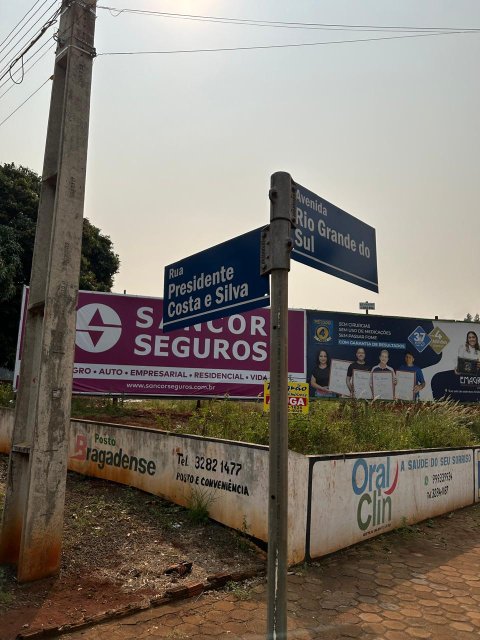 ALUGA-SE Terreno de Esquina 2.600 m² - Centro