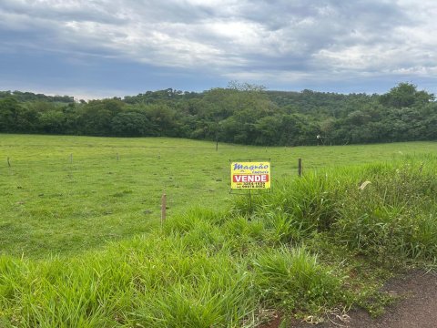 Área Rural 140.300 m² (5,80 Alqueires) - Linha Ouro Verde