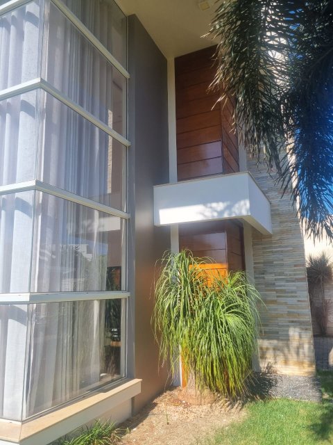 Sobrado Alto Padrão 272 m² - Lot. Maioli