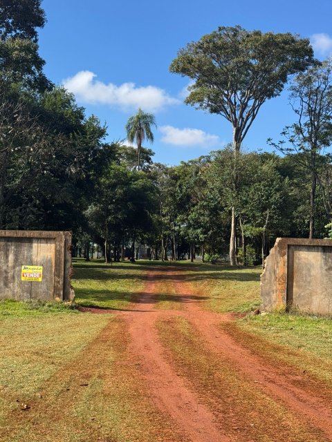 Área Rural 27.000 m² (1,116 Alqueires) - Linha Peróba