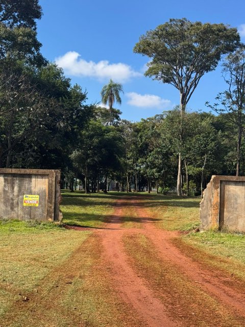 Área Rural 27.000 m² (1,116 Alqueires) - Linha Peróba