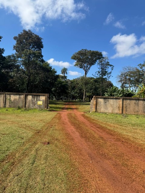 Área Rural 27.000 m² (1,116 Alqueires) - Linha Peróba