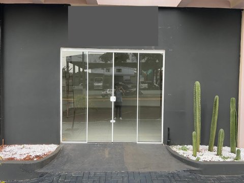 ALUGA-SE Sala Comercial 50 m² - Centro