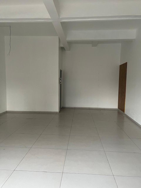 ALUGA-SE Sala Comercial 50 m² - Centro