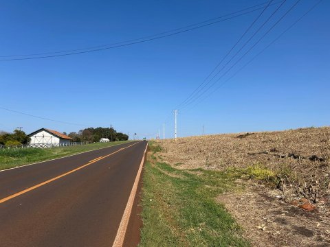 Área Rural 22.306 m² (0,922 Alqueires) - Linha Adams