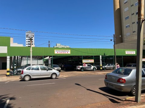 Terrenos Comerciais 3.400 m² - Centro