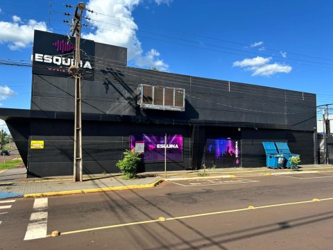 Ponto Comercial/Danceteria 363,50 m² - Bairro Universitário