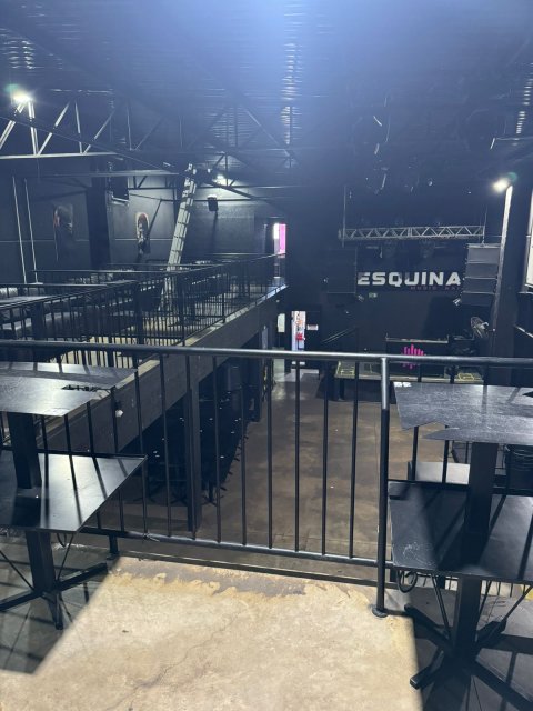 Ponto Comercial/Danceteria 363,50 m² - Bairro Universitário