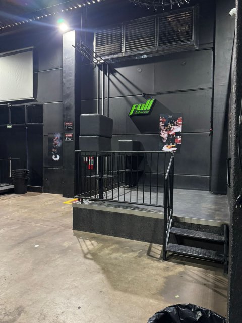 Ponto Comercial/Danceteria 363,50 m² - Bairro Universitário