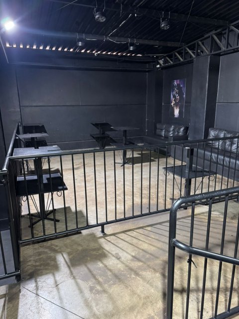 Ponto Comercial/Danceteria 363,50 m² - Bairro Universitário