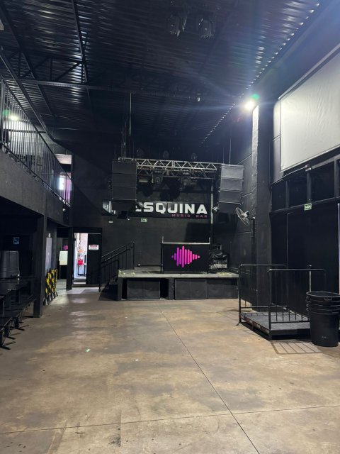 Ponto Comercial/Danceteria 363,50 m² - Bairro Universitário