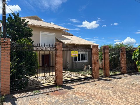 Sobrado 280 m² - Centro