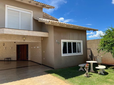 Sobrado 280 m² - Centro