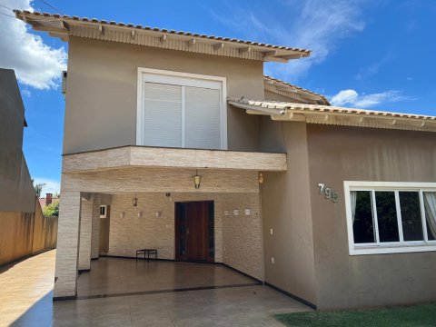 Sobrado 280 m² - Centro