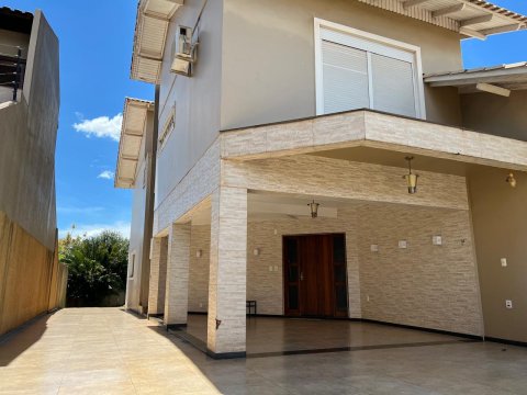 Sobrado 280 m² - Centro