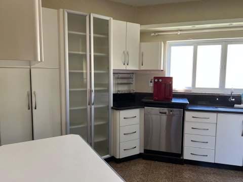 Sobrado 280 m² - Centro