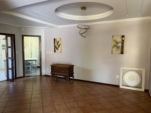Sobrado 280 m² - Centro