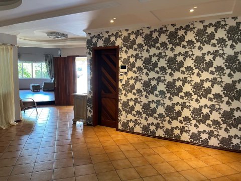Sobrado 280 m² - Centro