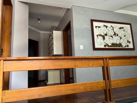 Sobrado 280 m² - Centro