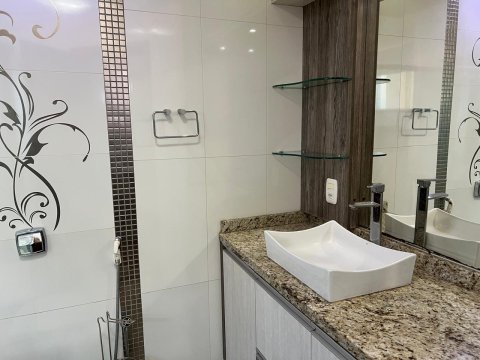 Sobrado 280 m² - Centro