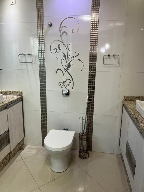 Sobrado 280 m² - Centro