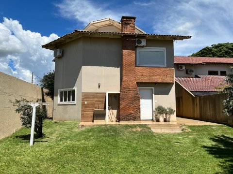 Sobrado 280 m² - Centro