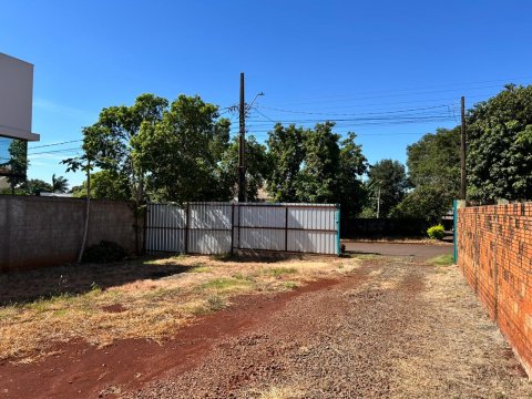 Terreno 575 m² - Lot. Dona Amélia