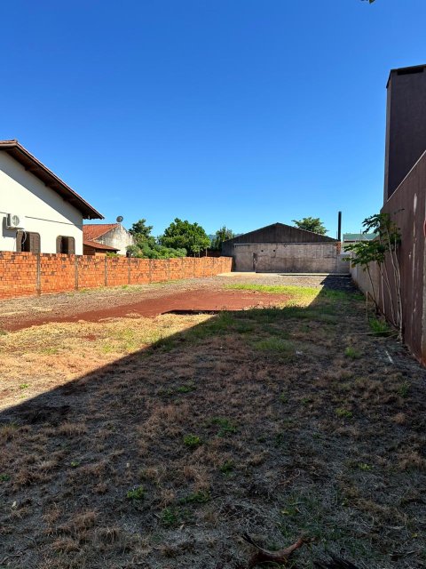 Terreno 575 m² - Lot. Dona Amélia