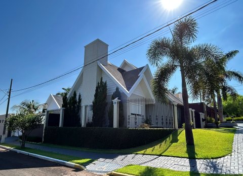 Casa Maravilhosa 198,63 m² - Lot. Ilha Verde